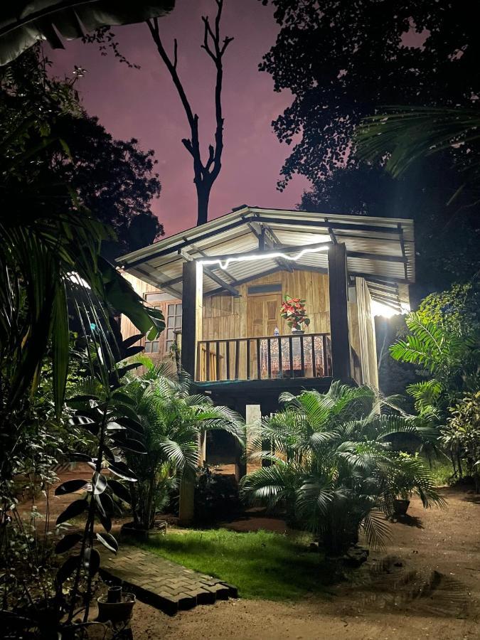 Ruk Sewana Villa Tree House Sigiriya Exterior photo